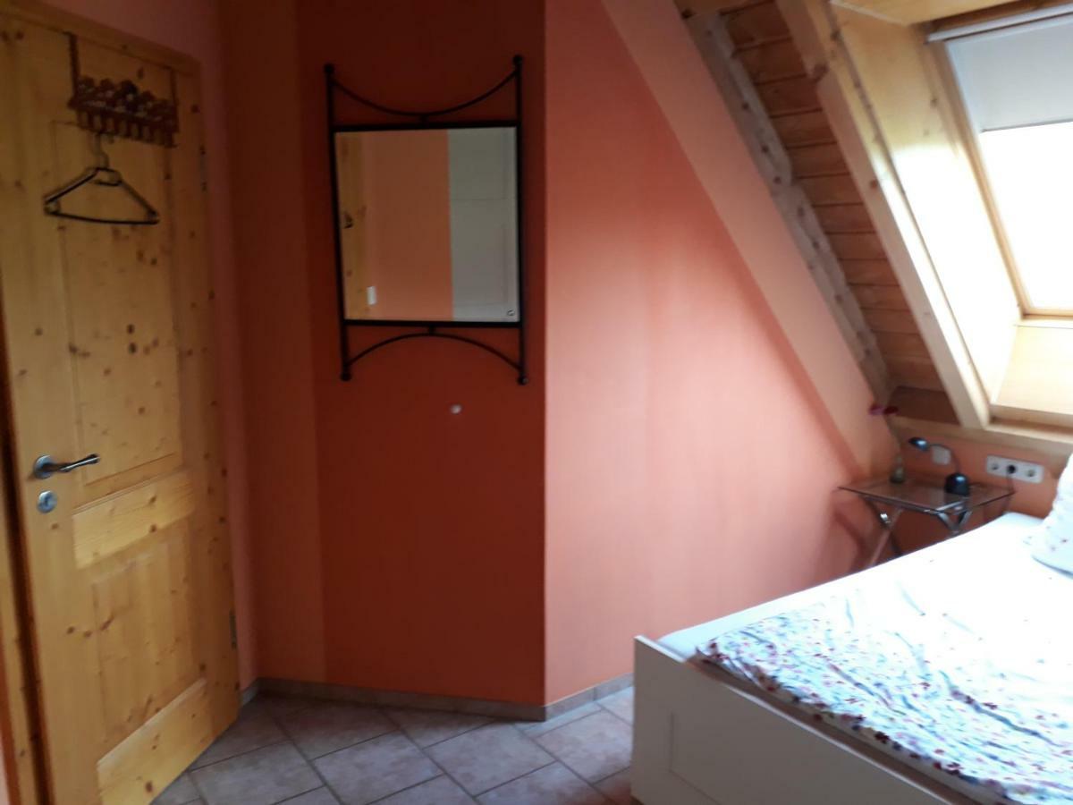 Gästezimmer in traumhafter Lage neben der Kurstadt Oberthulba Exterior foto